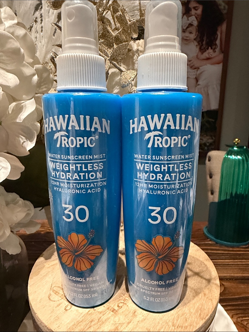 Hawaiian Tropic Weightless Hydration SPF 30 Water Sunscreen Mist — new lot of 2